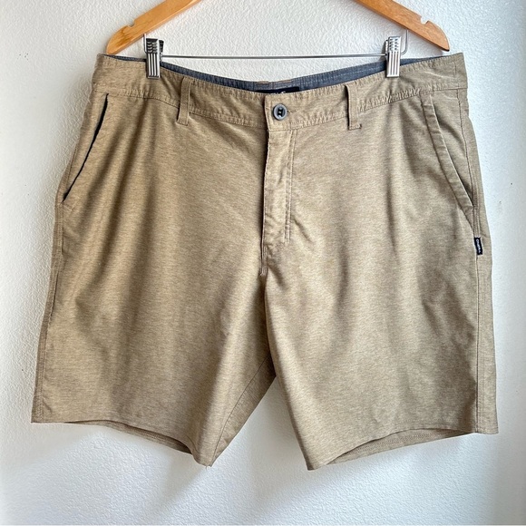 O’Neill | Men's Tan Hybrid Shorts - Picture 2 of 11
